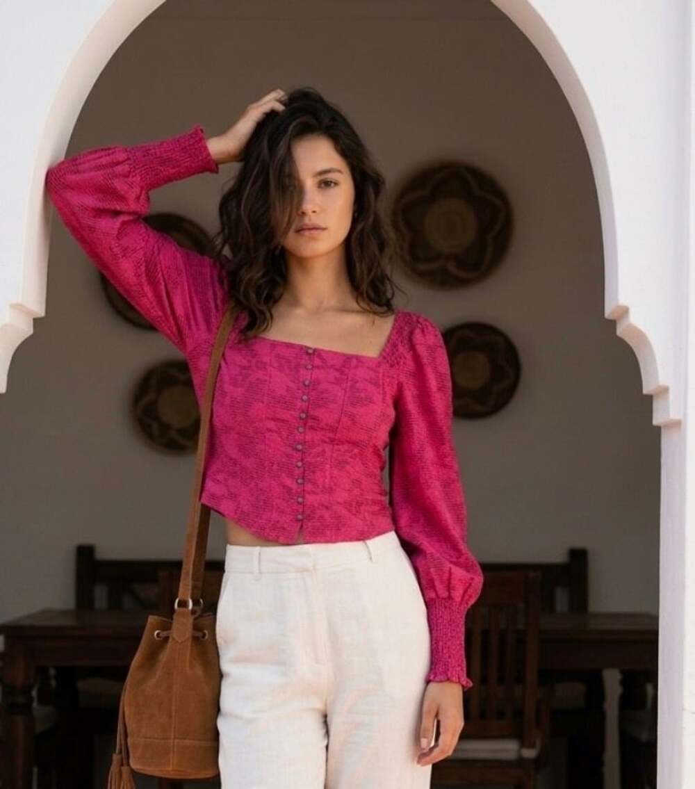 Anthropologie Blouse Size S Pink Textured Smocked Puff Sleeve Crop